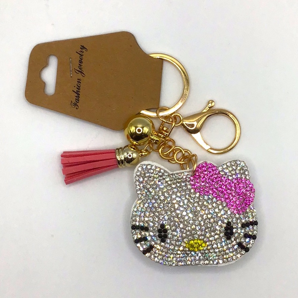 New Cute “Kitty Face” w/Pink Bow Keychain